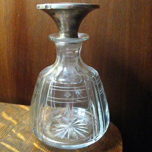 🙎 Art Deco 1920's Vintage Vanity Perfume Bottle